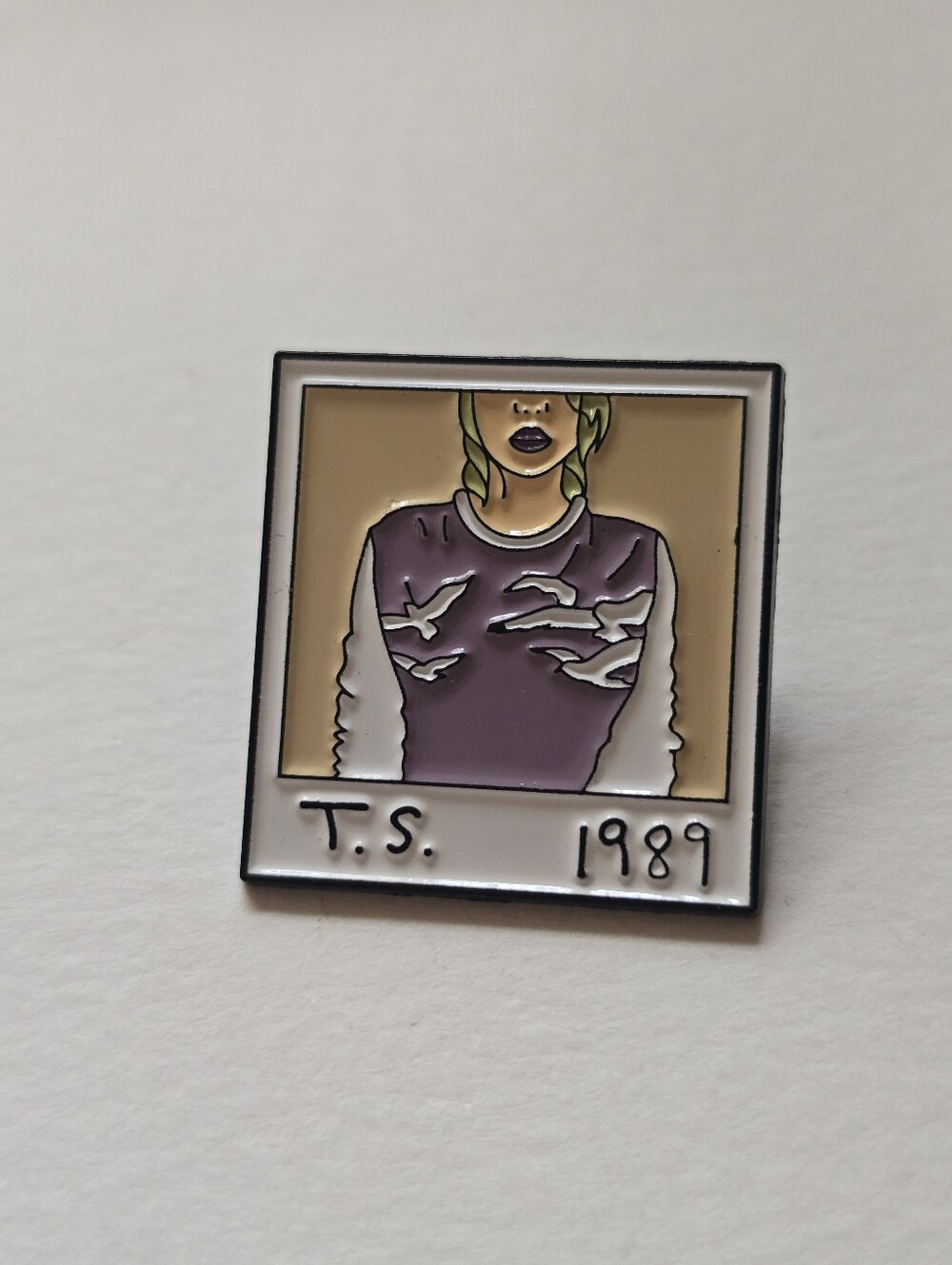 Taylor Swift 1989 Pin